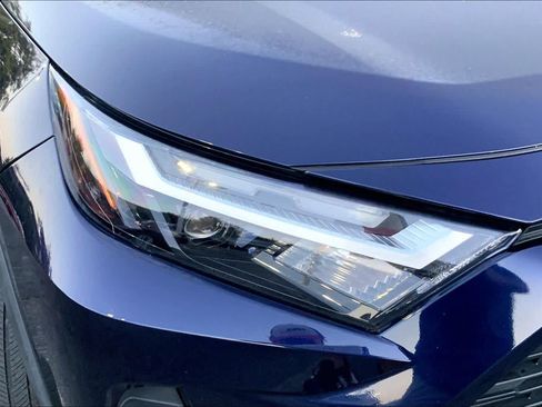 Used 2022 Toyota RAV4 XLE Premium FWD image 23