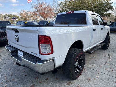 Used 2019 RAM 3500 Tradesman w/ Chrome Appearance Group image 7