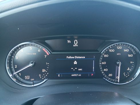 Used 2019 Cadillac XT4 Premium Luxury FWD image 12