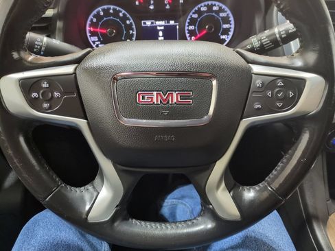 Used 2018 GMC Acadia SLE FWD image 20