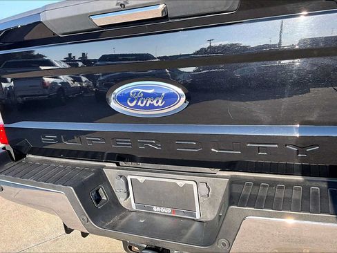 Used 2019 Ford F250 XLT w/ XLT Premium Package AWD/4WD image 32