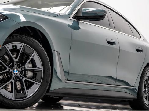Used 2025 BMW i4 eDrive40 RWD image 3