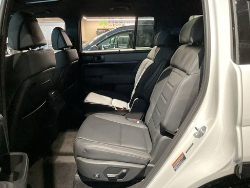 New 2026 Hyundai Santa Fe Calligraphy AWD/4WD image 18