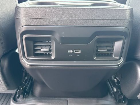 Used 2024 Chevrolet Silverado 1500 LT Trail Boss w/ LPO, Dark Essentials Package AWD/4WD image 25