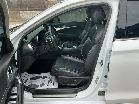 Used 2019 Genesis G70 2.0T Advanced w/ Sport Package image 32
