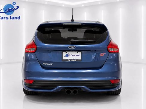 Used 2018 Ford Focus ST FWD image 7