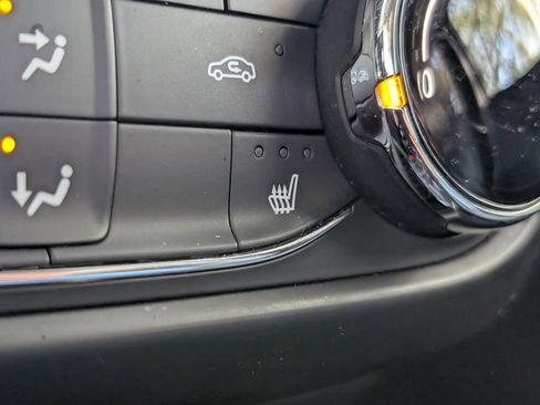 Used 2023 Chevrolet TrailBlazer LT image 31