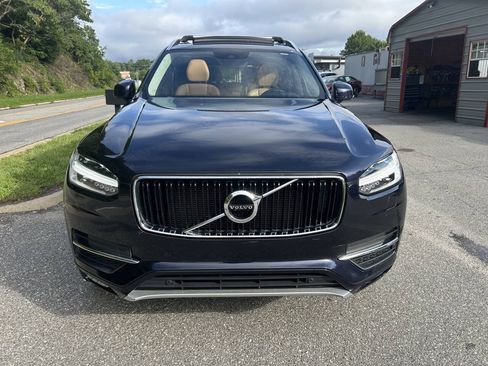 Used 2016 Volvo XC90 T6 Momentum w/ Momentum Plus Package AWD/4WD image 9