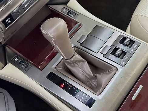 Used 2015 Lexus GX 460 w/ Premium Package image 21