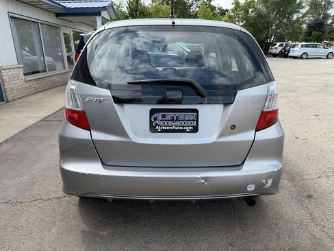 Used 2010 Honda Fit image 4