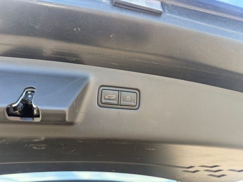 Used 2025 Hyundai Santa Fe SEL image 22