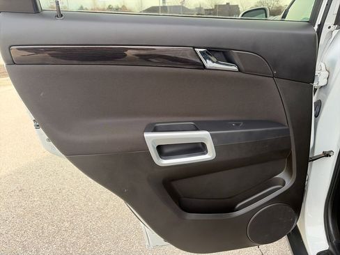 Used 2014 Chevrolet Captiva Sport LS image 29