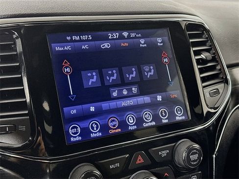 Used 2019 Jeep Grand Cherokee Limited w/ Luxury Group II image 27