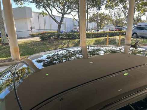 Used 2015 Dodge Challenger SRT Hellcat image 18