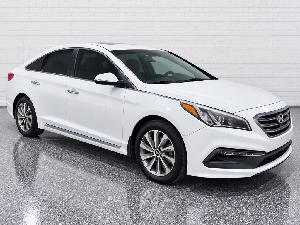 Used 2017 Hyundai Sonata Sport w/ Value Edition Package 02 FWD image 5
