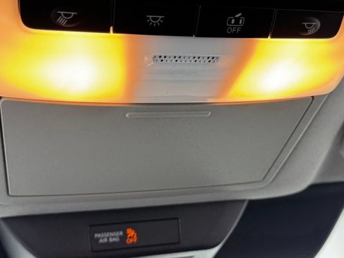 Certified 2025 Nissan Pathfinder Platinum AWD/4WD image 34