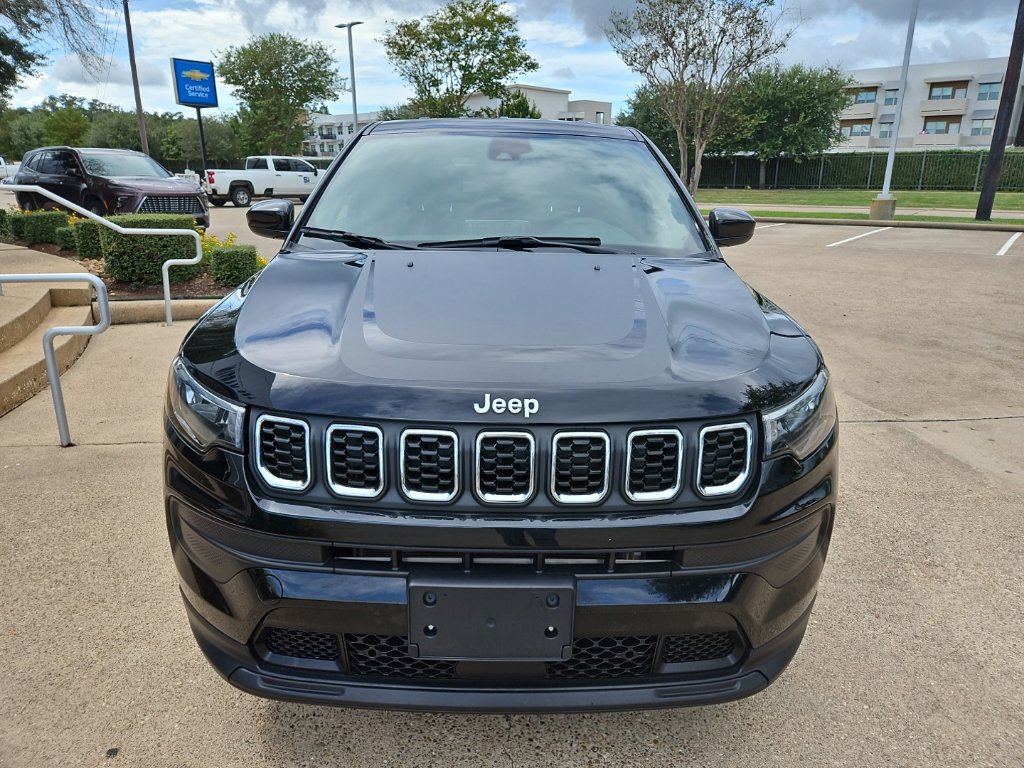 Used 2025 Jeep Compass Sport w/ Mopar Graphics Package AWD/4WD image 3