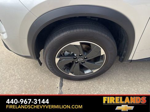 Used 2024 Nissan Rogue SV image 51