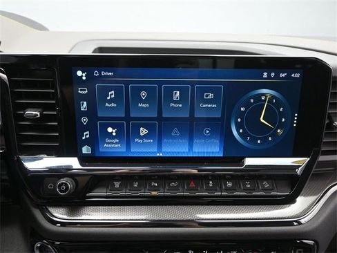 Used 2024 Chevrolet Silverado 2500 ZR2 w/ Technology Package image 33