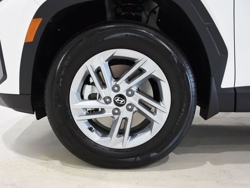 New 2026 Hyundai Tucson SE image 6