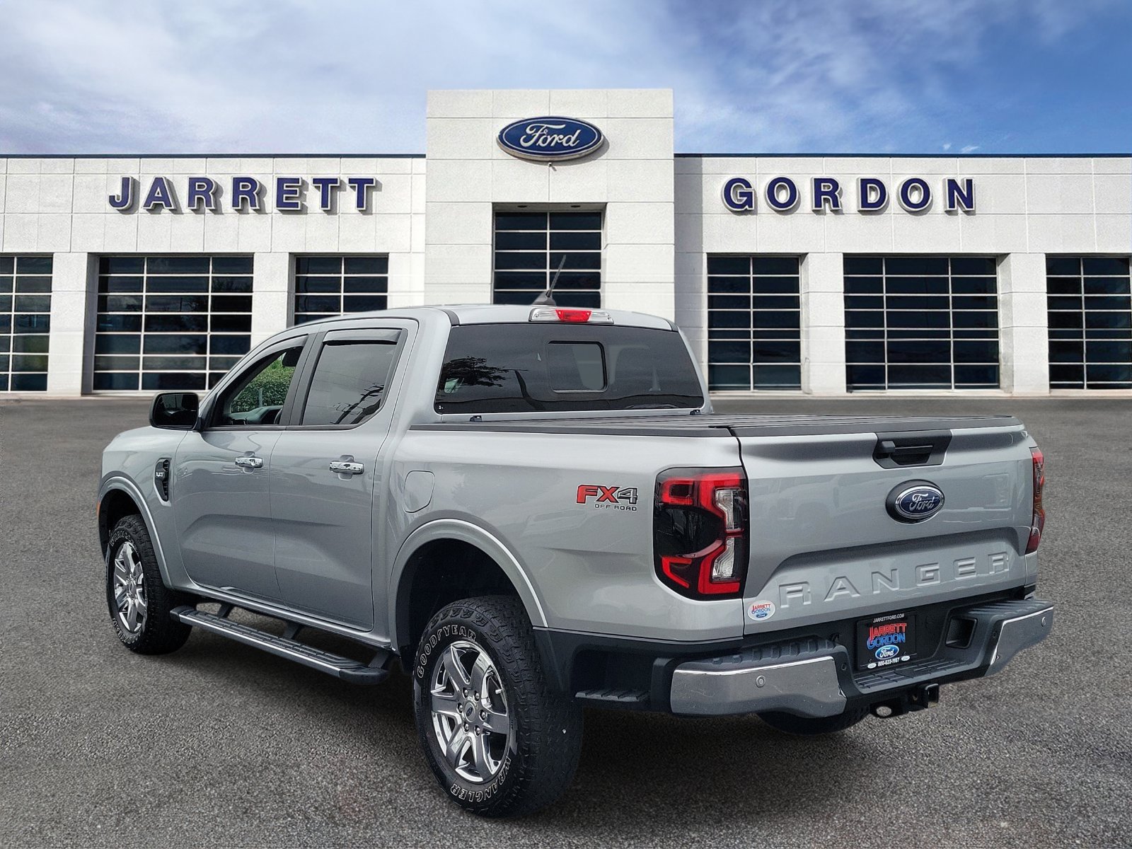 Certified 2024 Ford Ranger XLT w/ FX4 Off-Road Package AWD/4WD image 3