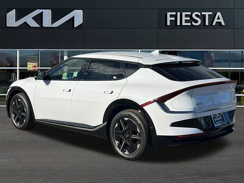 New 2025 Kia EV6 Wind image 5