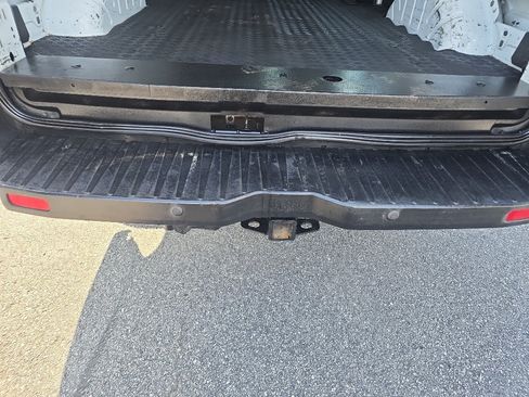 Used 2016 Ford Transit 250 130 Low Roof RWD image 9
