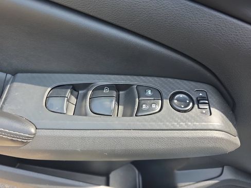 Used 2024 Nissan Altima 2.5 SV FWD image 26