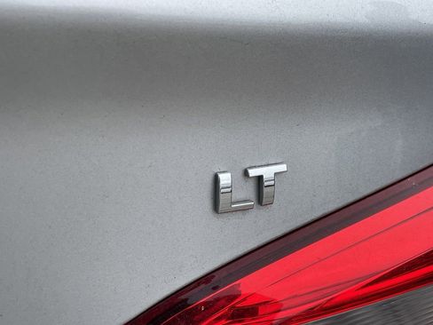 Used 2019 Chevrolet Cruze LT w/ Convenience Package image 9