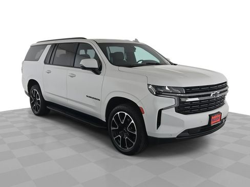 Used 2021 Chevrolet Suburban RST w/ Luxury Package AWD/4WD image 1