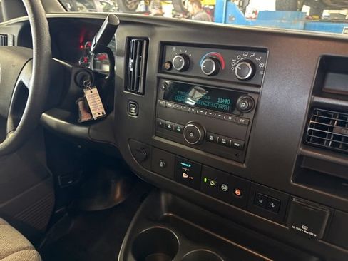 Used 2025 GMC Savana 3500 LT w/ LT Preferred Equipment Group RWD image 20