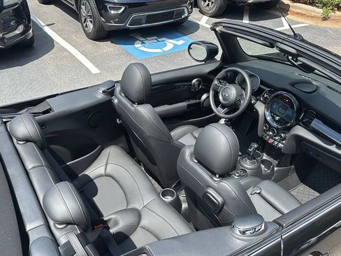 Used 2023 MINI Cooper S FWD image 10