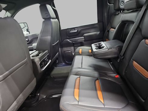 Used 2022 GMC Sierra 2500 AT4 w/ AT4 Preferred Package image 17