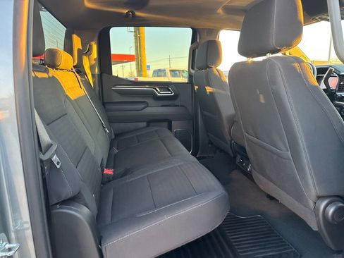 Used 2025 Chevrolet Silverado 1500 LT image 14