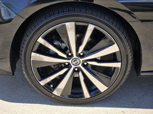Used 2022 Nissan Altima 2.5 SR FWD image 7
