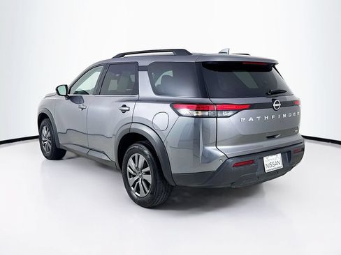 Used 2024 Nissan Pathfinder SV FWD image 5