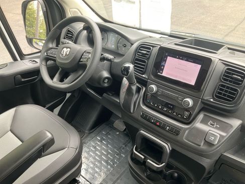 Used 2025 RAM ProMaster 1500 w/ Convenience Group FWD image 25