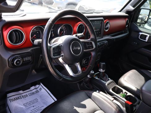 Used 2019 Jeep Wrangler Unlimited Rubicon AWD/4WD image 27