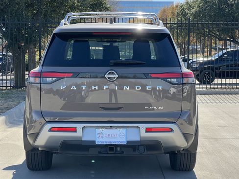 Certified 2024 Nissan Pathfinder Platinum image 5