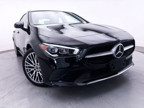 Used 2023 Mercedes-Benz CLA 250 w/ Premium Package image 3