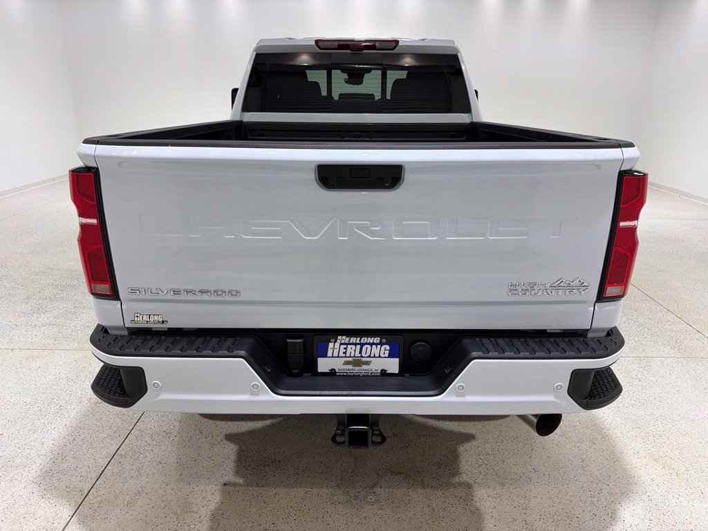 New 2026 Chevrolet Silverado 2500 High Country w/ Technology Package AWD/4WD image 4