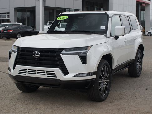 Used 2026 Lexus GX 550 w/ Cold Area Package image 2