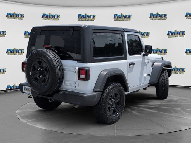Used 2025 Jeep Wrangler Sport AWD/4WD image 4