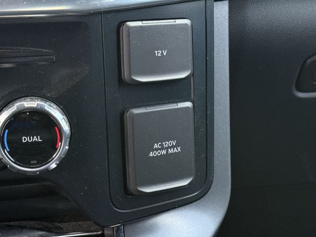 Used 2025 Ford F150 Lariat AWD/4WD image 21