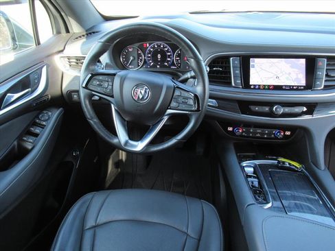 Used 2022 Buick Enclave Premium w/ Experience Buick Package image 12