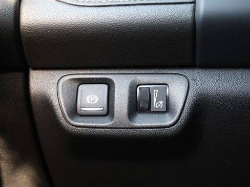 Used 2023 GMC Acadia SLT AWD/4WD image 21