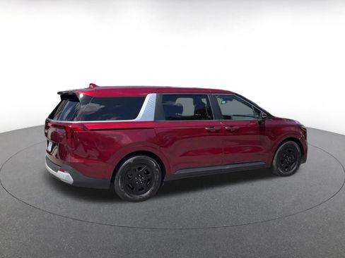 Used 2026 Kia Carnival FWD image 14