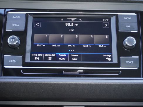 Used 2024 Volkswagen Jetta SE image 14