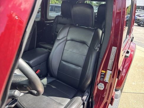 Used 2022 Jeep Wrangler Unlimited Sahara AWD/4WD image 20