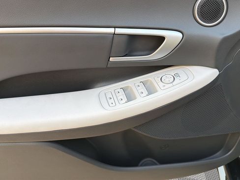 Used 2025 Hyundai Sonata SEL FWD image 20